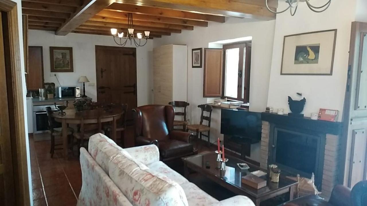 Villa Isabel Piloña Buitenkant foto